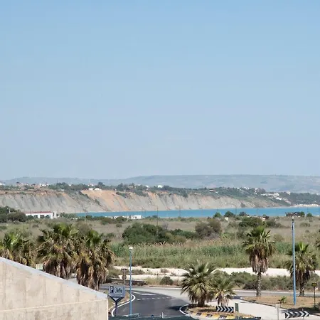 Carlo V - Bed & Breakfast Porto Empedocle