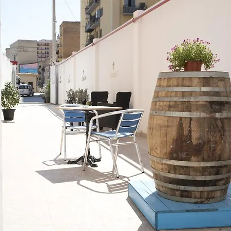 Carlo V - Bed & Breakfast Porto Empedocle